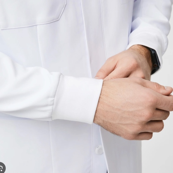 Figs Men’s Bass Dental Lab Coat - Picture 2 of 8